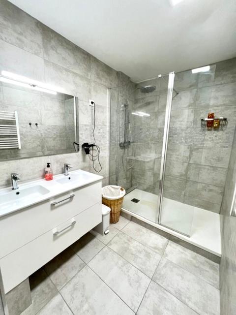 Appartement En Centre-Ville Бюссі-Сен-Жорж Екстер'єр фото
